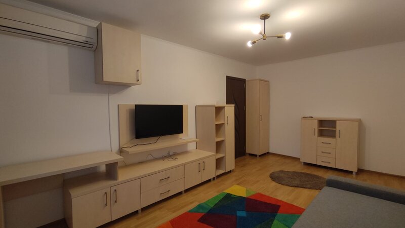 Tei, Teiul Doamnei inchiriere garsoniera decomandata