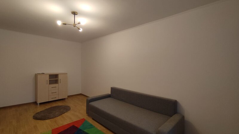 Tei, Teiul Doamnei inchiriere garsoniera decomandata